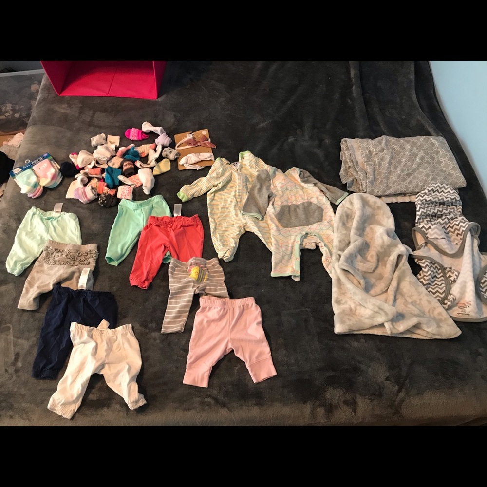 Lot of 15+ newborn girl apparel